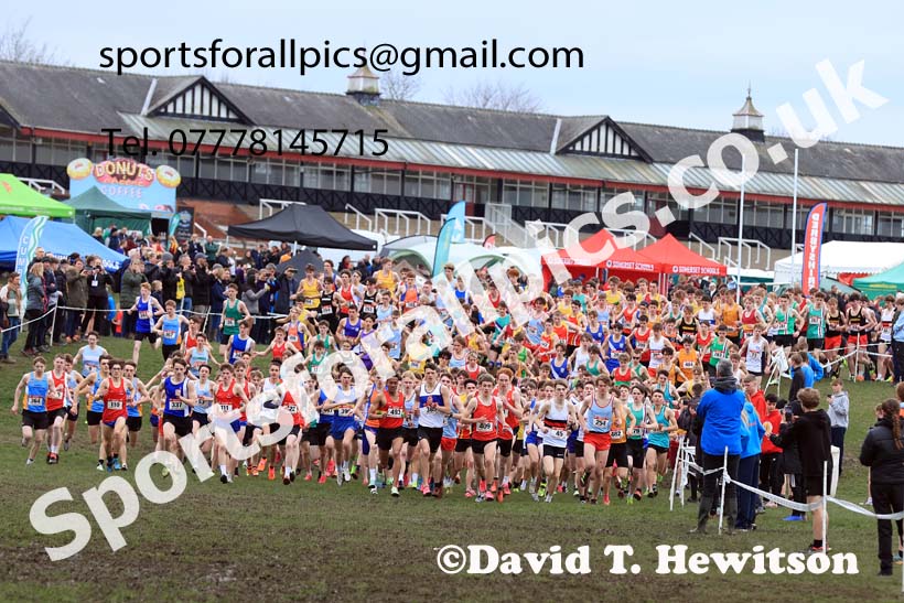 Senior Boys 2024 English Schools Cross Country Champs., Pontefract, March 16th.  Photo: David T. Hewitson/Sports for All Pics